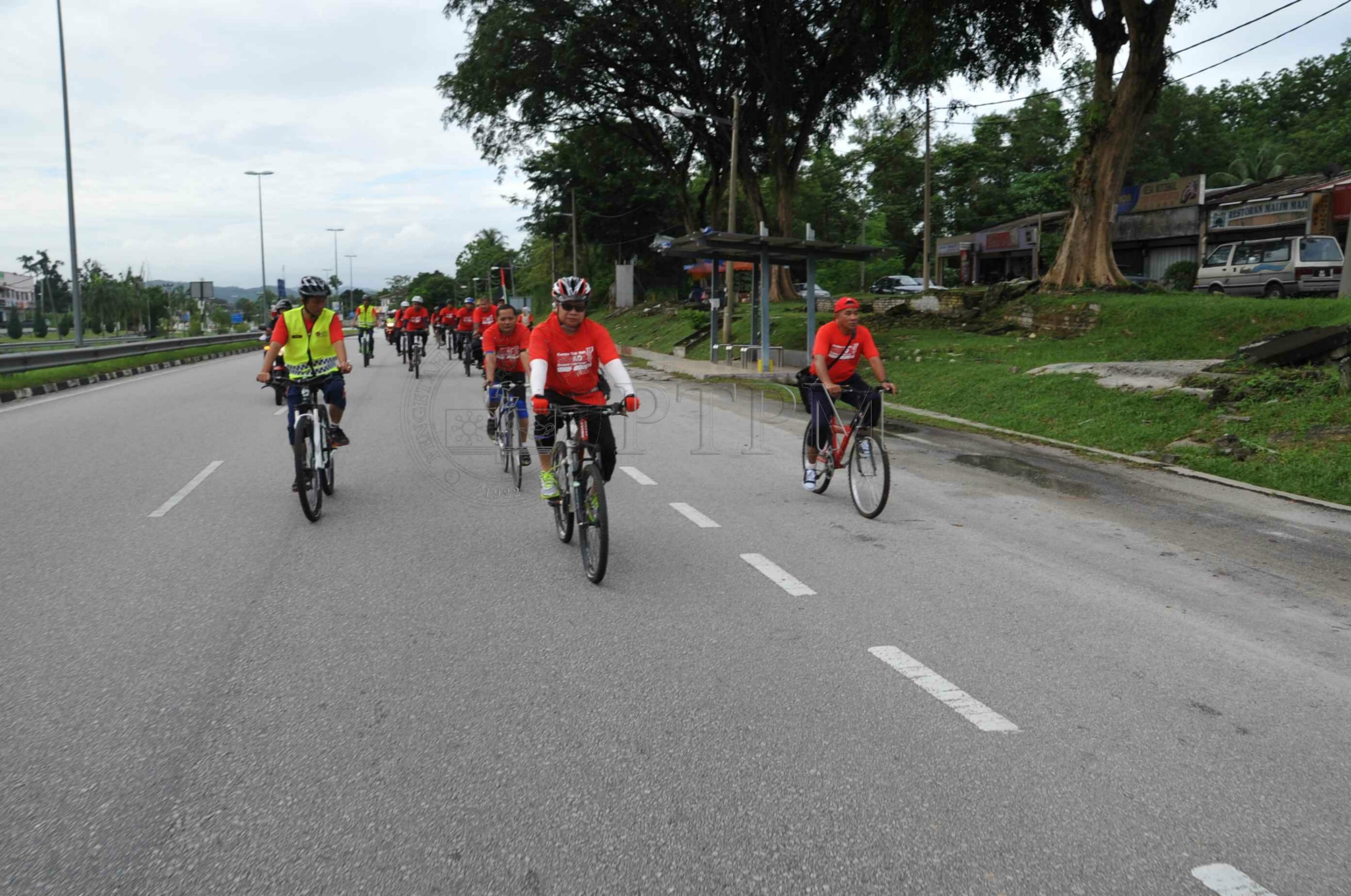 PRO 14 117 ROKOK PRO 9275